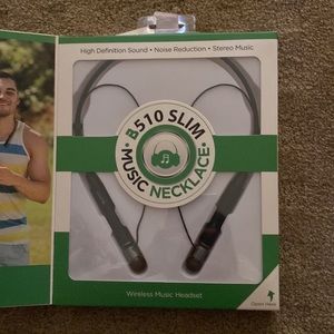 NWT B510 Slim Music Necklace (Wireless)